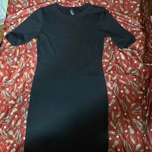 Forever 21 Womens shaped Black Dress scooped neck Med slight stretch